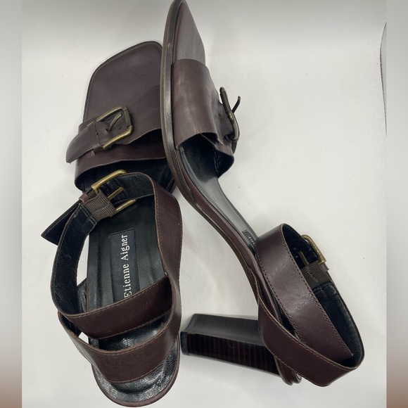 Brazilian Leather Heeled Sandals - Picture 4 of 10